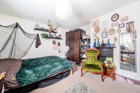 2nd view BEDROOM TWO.JPG