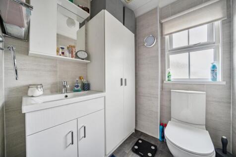 EN-SUITE.jpg