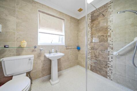 SHOWER WET ROOM.jpg