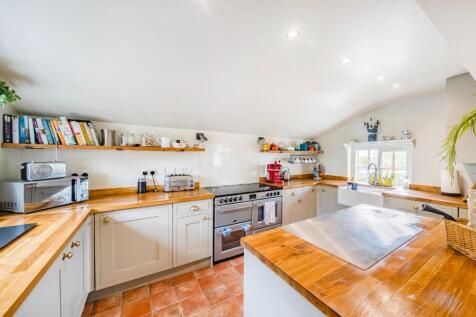 2nd view KITCHEN.jpg