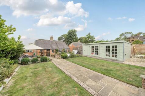 3rd view PROPERTY REAR.jpg