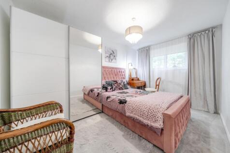 BEDROOM TWO.jpg