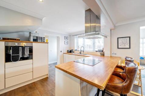 KITCHEN.jpg