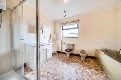 BATH &amp; SHOWER ROOM.jpg