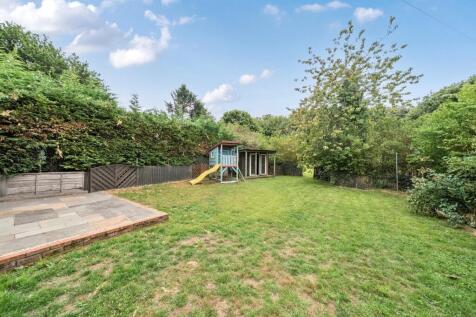 FIRST HALF REAR GARDEN.jpg