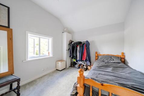 BEDROOM TWO.jpg