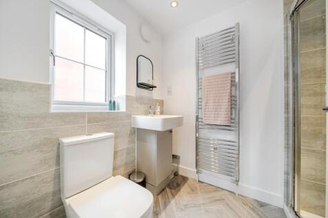 EN-SUITE.jpg