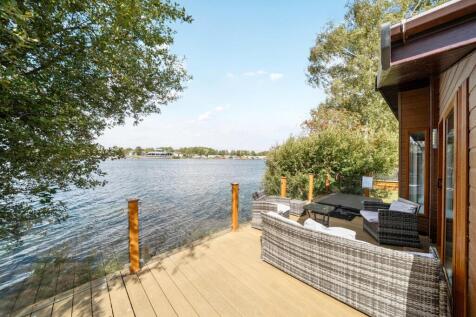 LAKE VIEW FROM DECKING.JPG