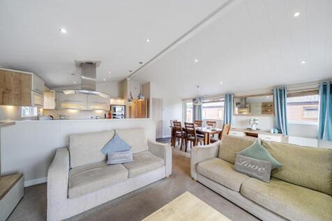 OPEN PLAN RECEPTION.jpg