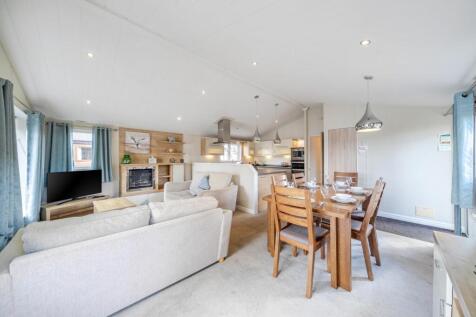 2nd view OPEN PLAN RECEPTION.jpg