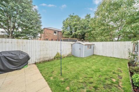 2nd view REAR GARDEN.jpg