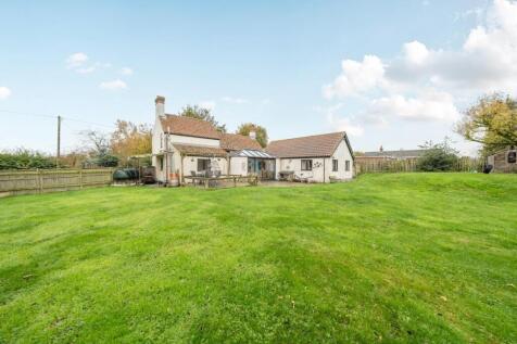 REAR OF THE PROPERTY.jpg