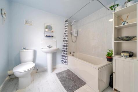 BATHROOM with separate SHOWER over bath.jpg
