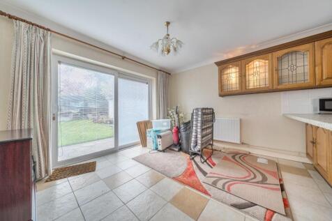 3rd view KITCHEN DINER.jpg