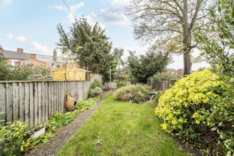 ANOTHER PART OF REAR GARDEN.jpg