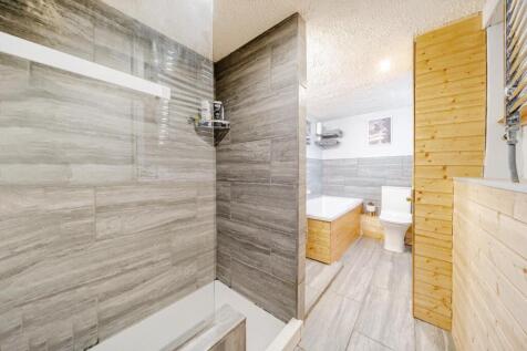 Shower and Bath 1.jpg