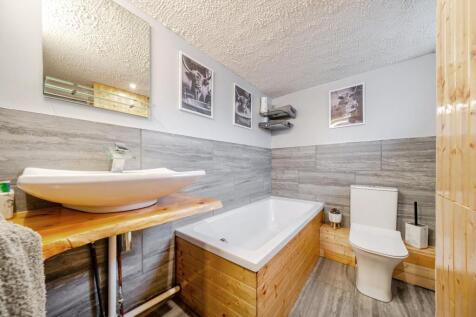 Shower and Bath 2.jpg