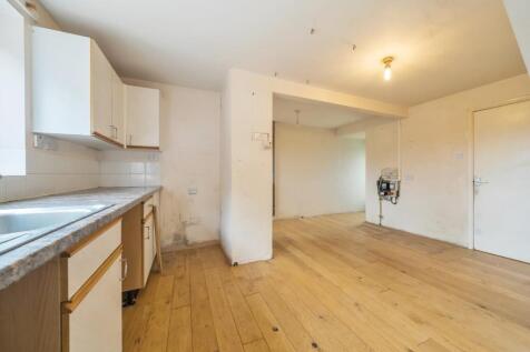 2nd view KITCHEN DINER.jpg