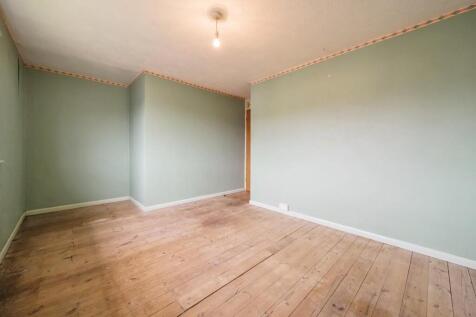 2nd view MASTER BEDROOM.jpg