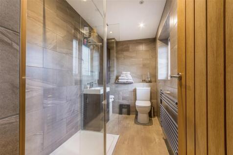 En Suite Shower Room