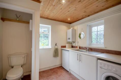 Utility Room / WC