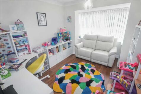 Dining Room/Play