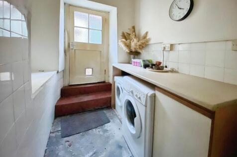 Rear Hall/Utility
