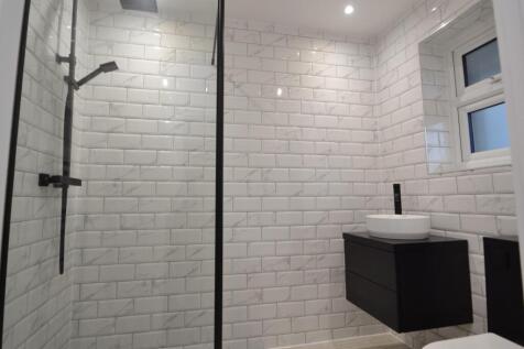 Wet Room.JPG