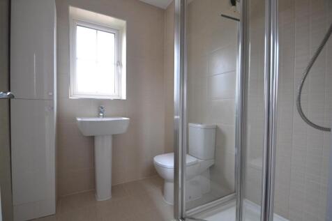 Ensuite.JPG