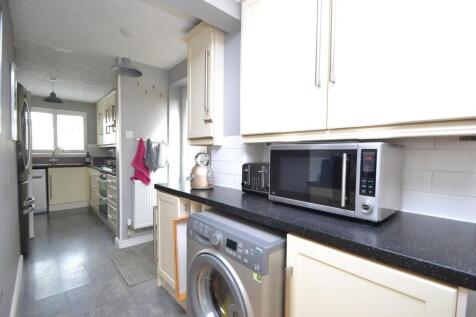 Kitchen b.JPG
