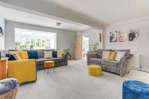 Sitting Room.jpg