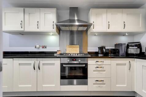 Kitchen a.JPG