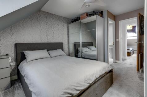 Bedroom One b.JPG