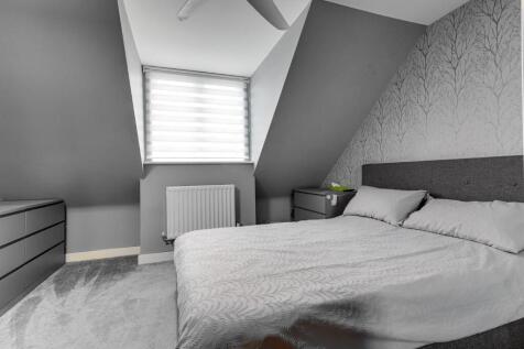 Bedroom One a.JPG