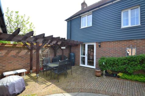 Pergola.JPG