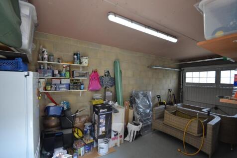 Garage.JPG