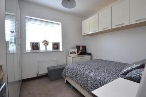 Bedroom 2.JPG