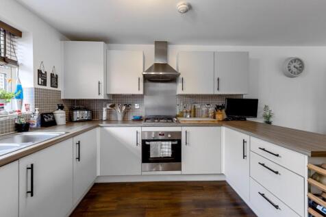 Kitchen b.JPG
