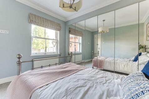 Bedroom Two b.jpg
