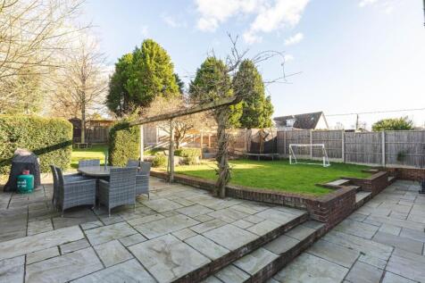 Patio 1.jpg