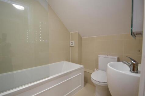 Bathroom.JPG