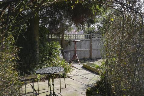 Garden b.JPG