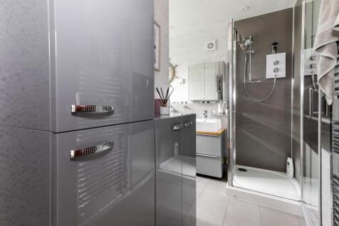 Shower Room 1.JPG