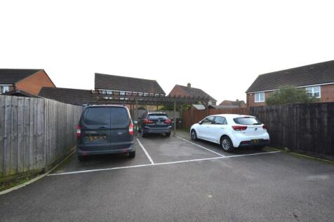 Two parking tandem middle.JPG