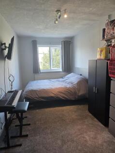 bedroom no 2.jpg