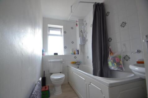 Bathroom.JPG