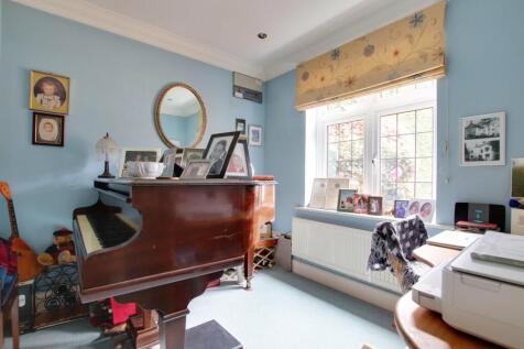 Property Image 9