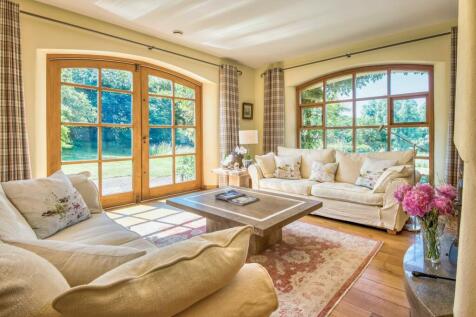 Property Image 4