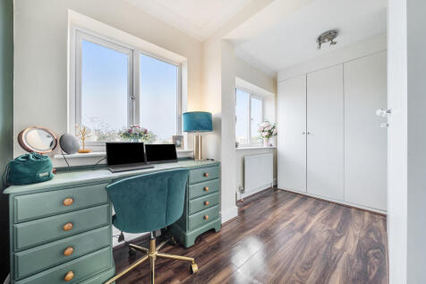bedroom4-2