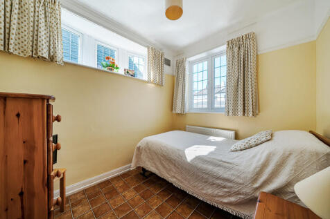 bedroom3